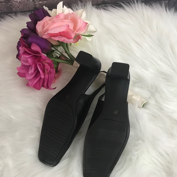 9 2 5 Black Slingback Heel - Picture 3 of 3